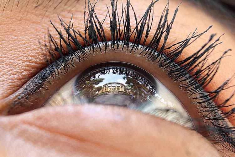 ¡Qué ojos… qué ojazos tapatíos!