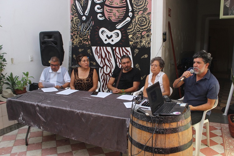 TIRADERO. Los pueblos en resistencia pidieron que se cumpla el plan de cierre y abandono de Los Laureles. (Foto: Michelle Vázquez) 