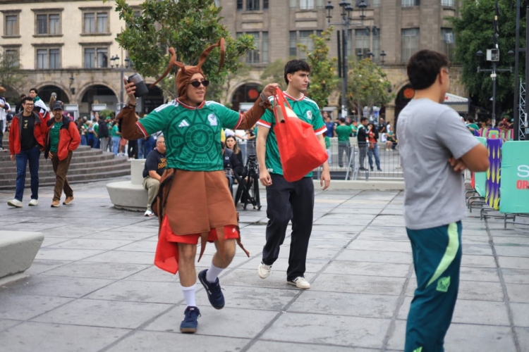 Aficionados comienzan a llegar al Fan Fest de Guadalajara