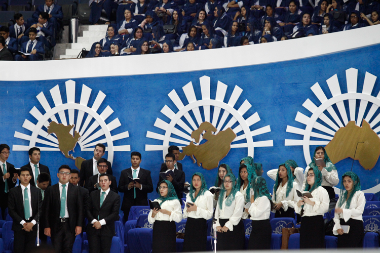 Frenética jornada de la Luz del Mundo