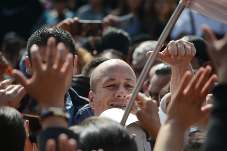 Momento crítico. Luego de ser descartado como candidato priísta en Guadalajara, el equipo del ahora gobernador se desintegró y éste se refugió en la Universidad de Guadalajara. (Foto: Mónika Neufeld)